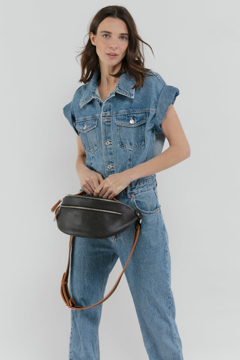 Riñonera Filippa <br/> Negra con camel