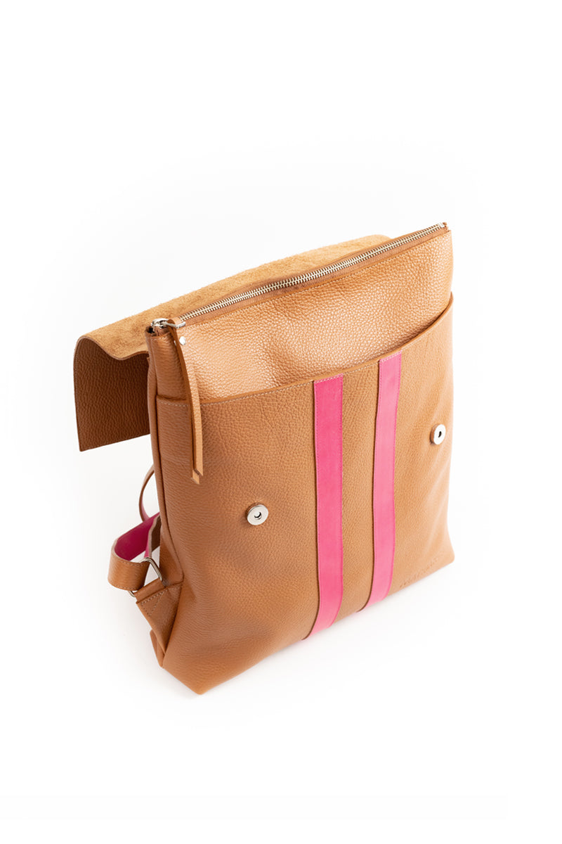 Mochila Simone <br/> Camel con fucsia