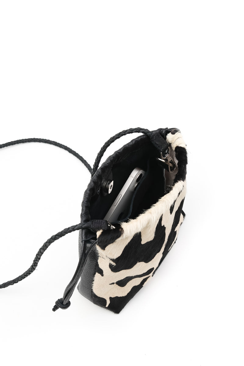 Cartera Clara &lt;br/&gt; Pelo Vaca con Negro