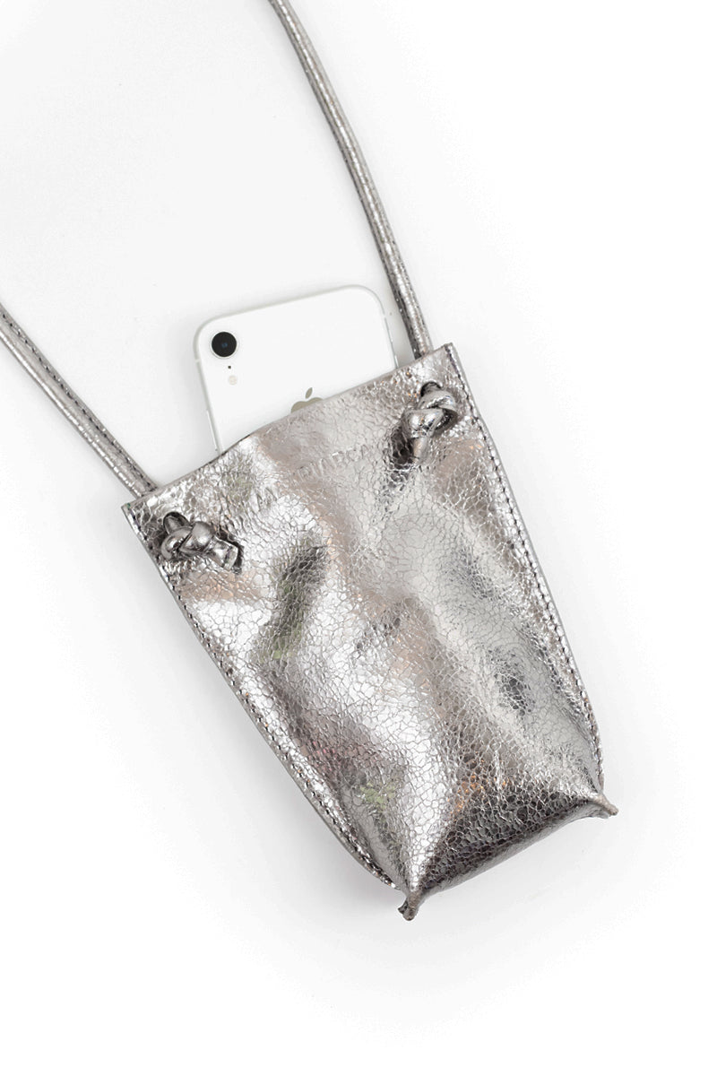 Porta celular Sofía <br/> peltre craque