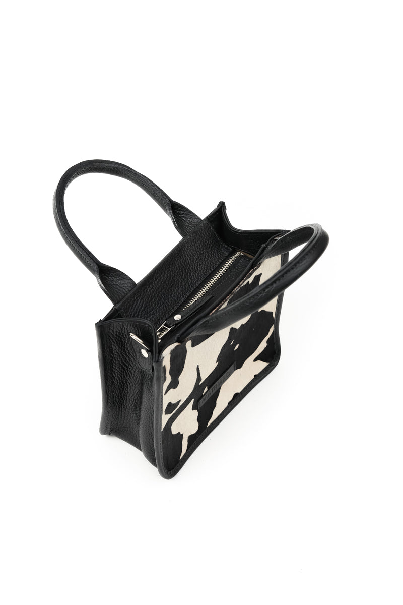 Cartera Jacinta &lt;br/&gt; Pelo Vaca con negro
