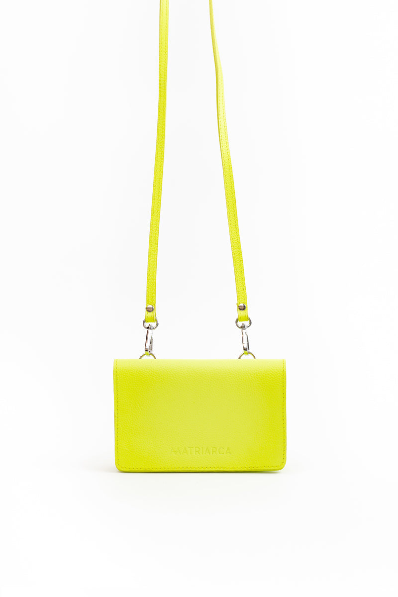 Banano / Cartera Isidora<br/> Lima fluor