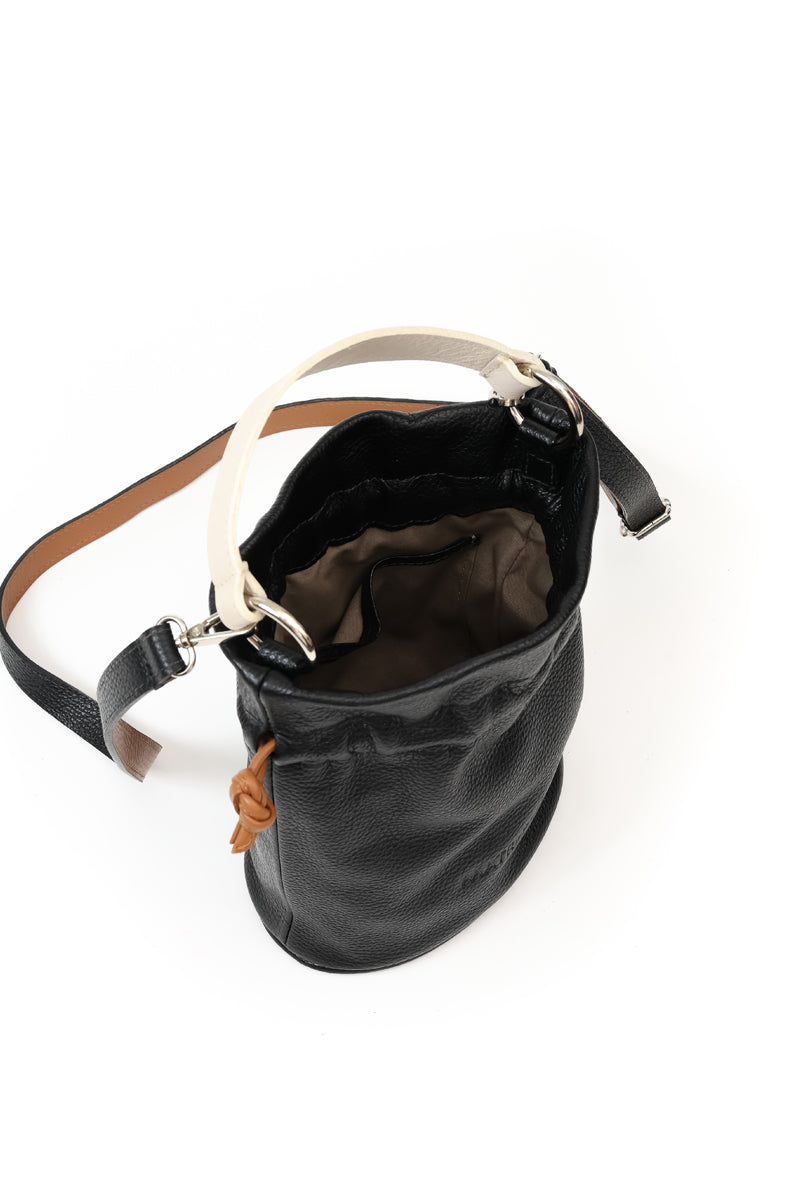 Cartera Aurora <br/> Negra tricolor