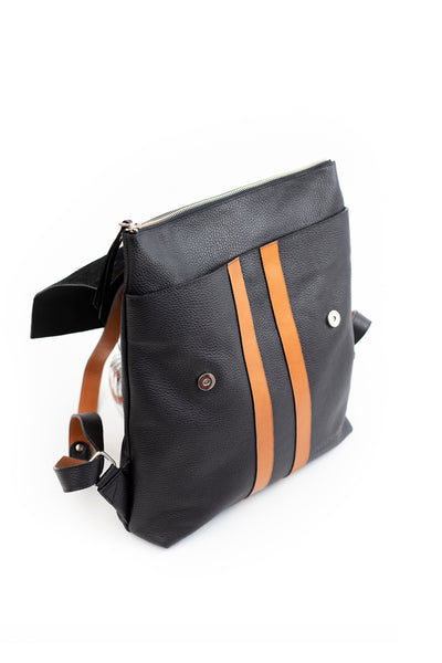 Mochila Simone <br/> Negra con camel