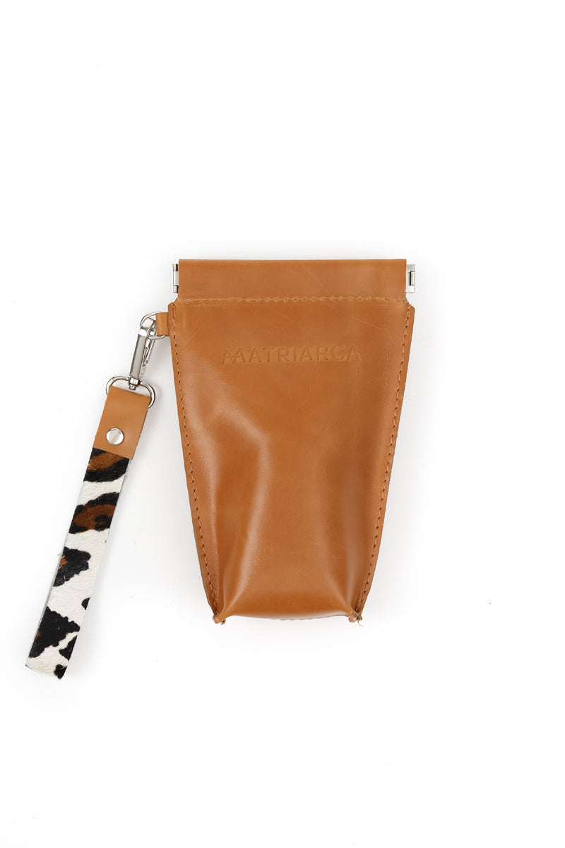 Estuche Ari &lt;br/&gt; Camel liso