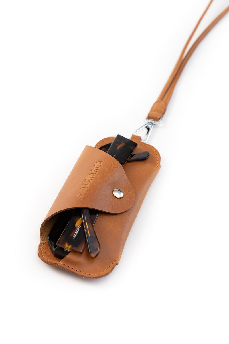 Porta lentes <br/> camel