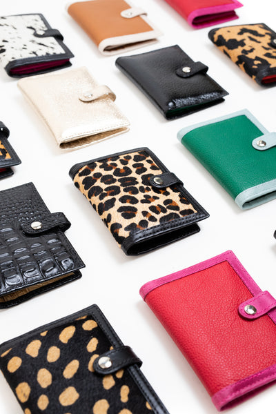 Billetera Tarjetero Emi <br/> Pelo Print interior champaña