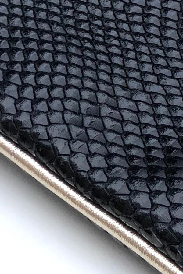 Mini Clutch<br/> Negro texturado con dorado