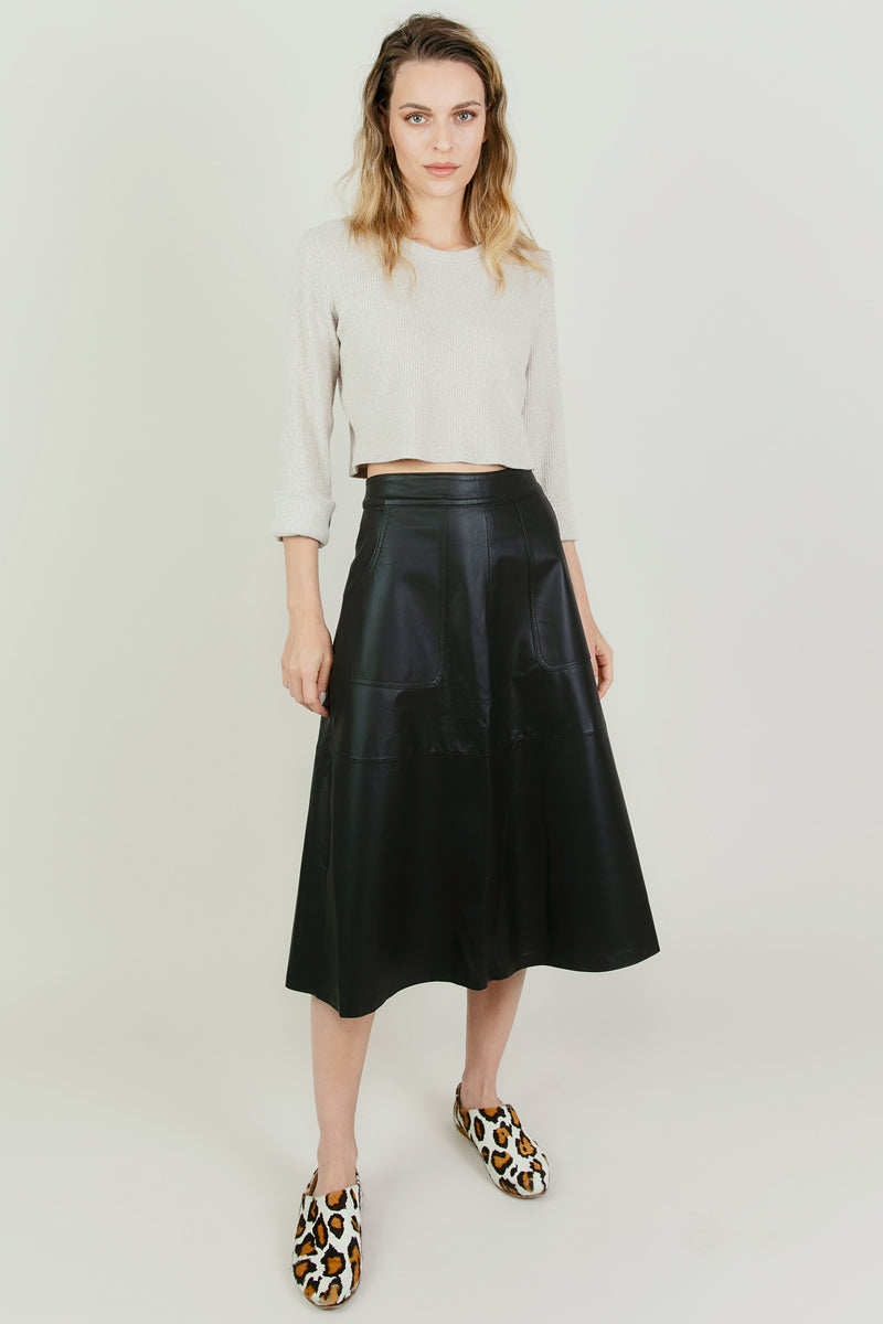 Falda Violeta &lt;br/&gt; Negra