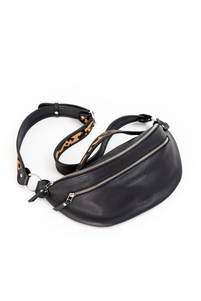 Riñonera Filippa <br/> Negra con print