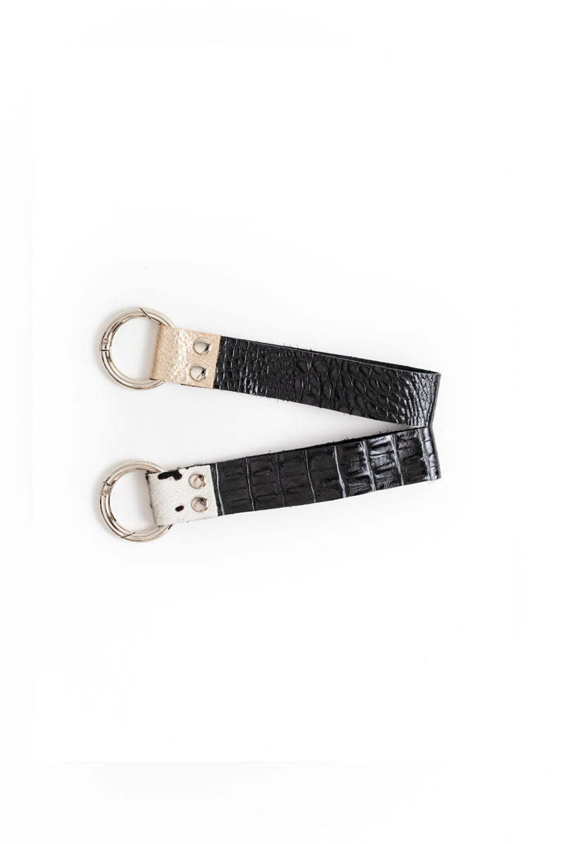Llavero caimán negro