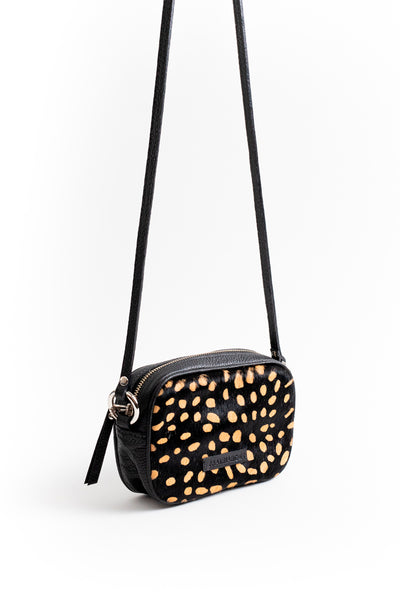 Banano / Cartera Sara <br/> Pelo Print