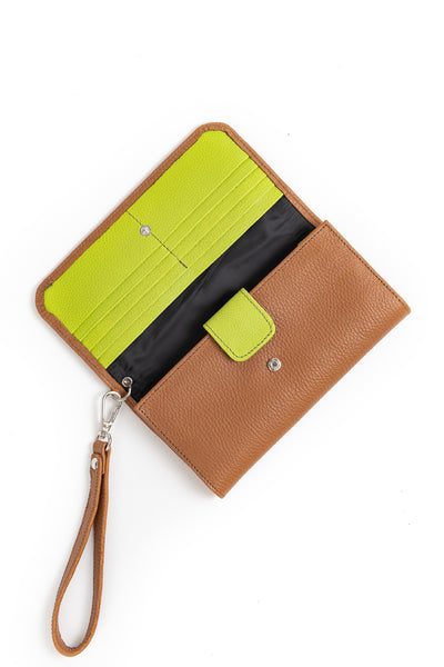 Billetera Petra <br/> Camel con verde limón