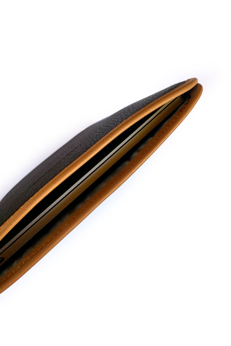 Funda Notebook &lt;br/&gt; negro con camel