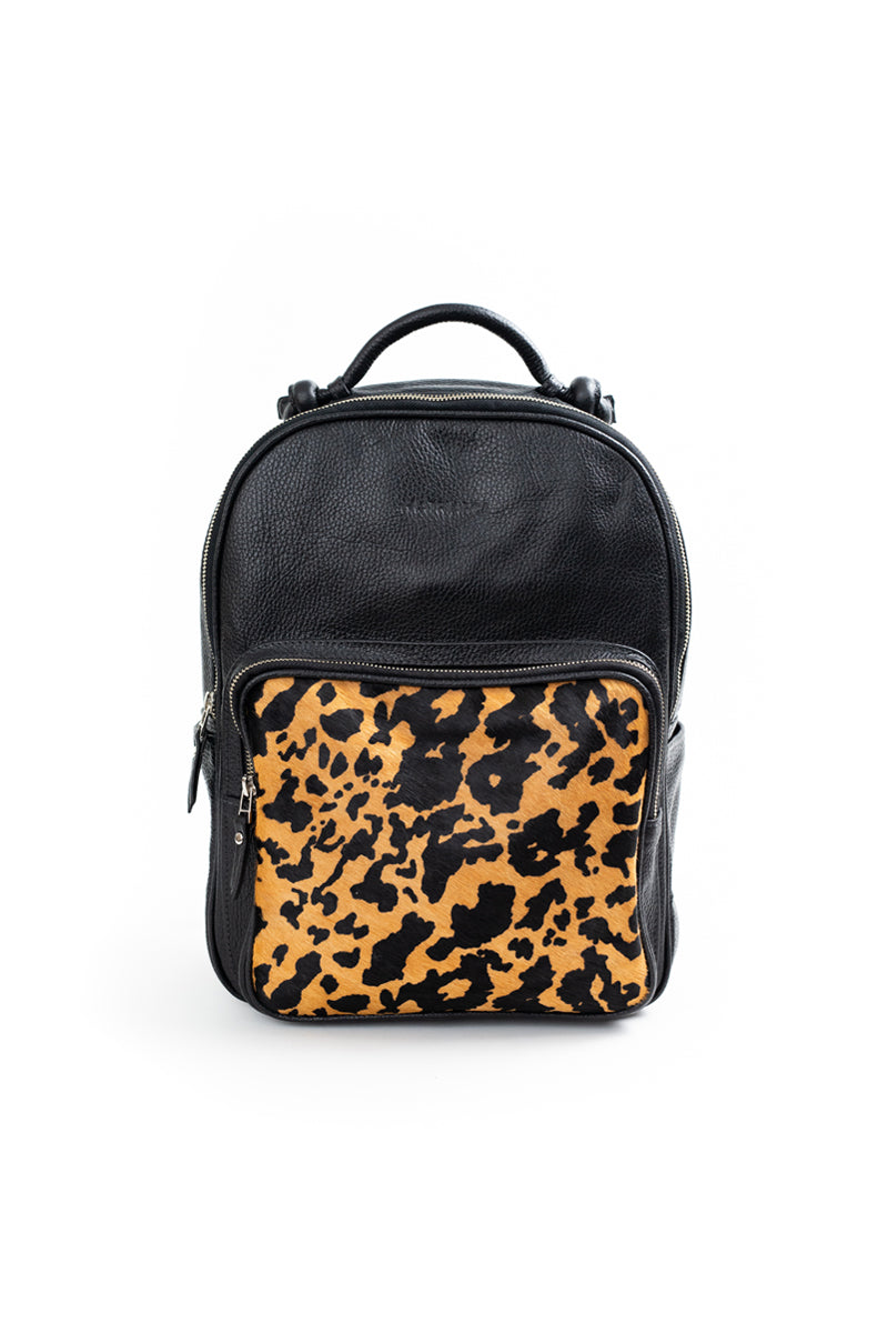 Mochila Olivia &lt;br/&gt;Negra con pelo Manchas