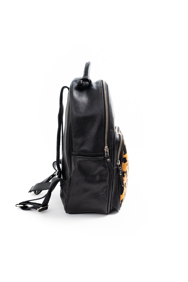 Mochila Olivia Negra con pelo Manchas Matriarca