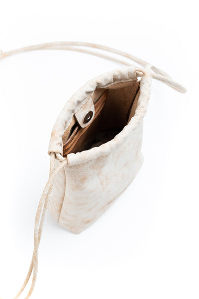 Porta celular Clara <br/> Marfil con camel