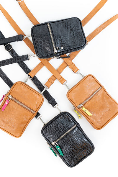 Porta celular Mae <br/> camel con lima