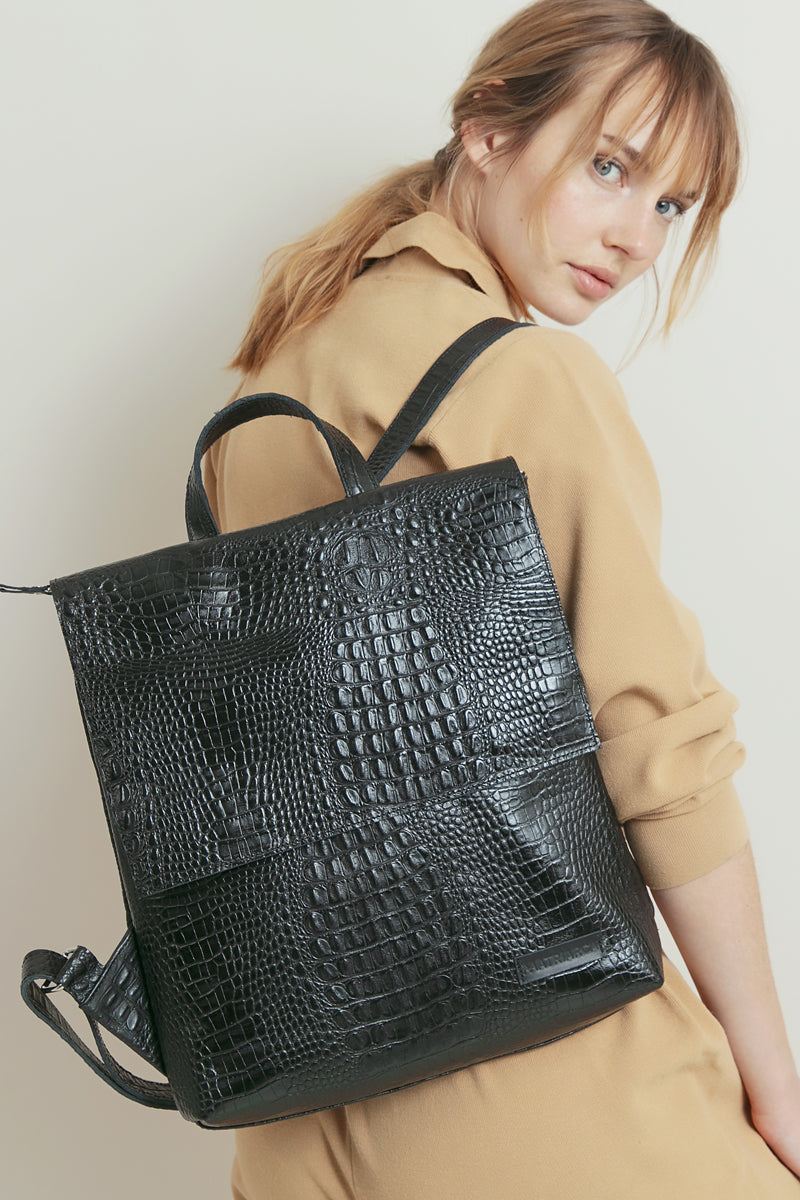 Mochila Simone<br/> Negro caimán