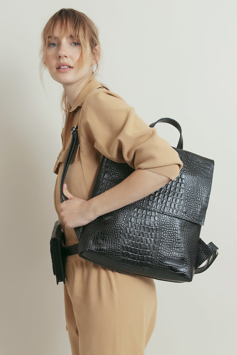 Mochila Simone&lt;br/&gt; Negro caimán